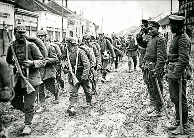 tl_files/ug_jadovno/img/prvi_svjetski_rat/Frankova_Peta_armija_ulazi_u_Beograd_2_decembra_1914.jpg