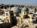 Hram Hristovog Groba u Jerusalimu. Ostale fotografije koje ilustruju ovaj intervju odnose se na idejni projetak hrama u Prebilovcima čiji je izgled inspirisan jerusalimskim hramom
