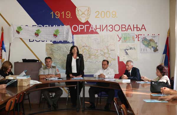 ljuba-otvara-sto
